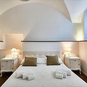  Apartment Astra-modern Loft Cathedral View Italy