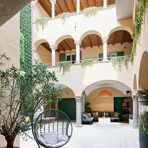 Rego - Boutique With Some Off-site In A Charming Historic District Close To Upper Town ברגמו