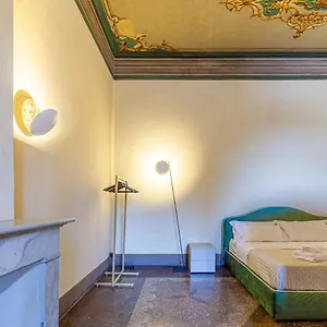 Casa Hygiea In Canton De' Fiori Appartement