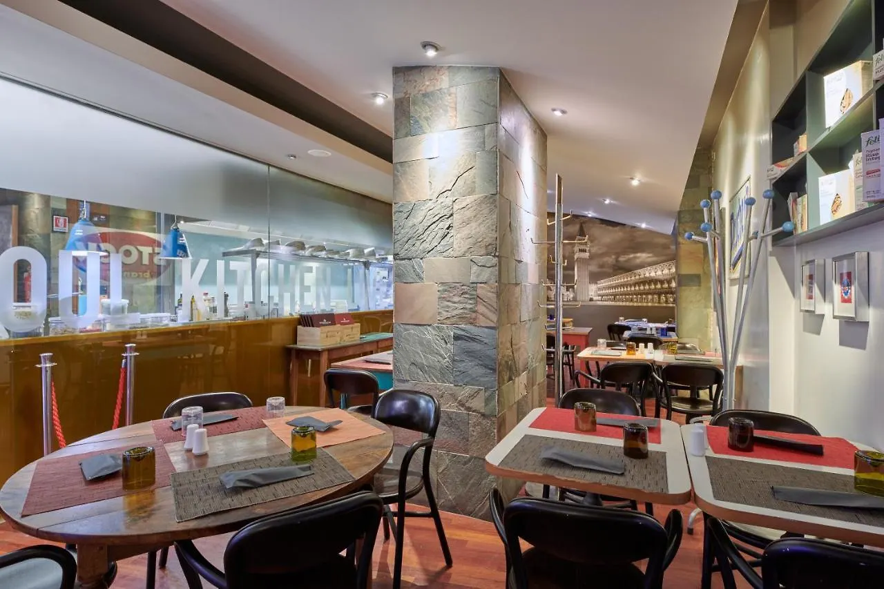 Hotel Plaza Mestre 4*,