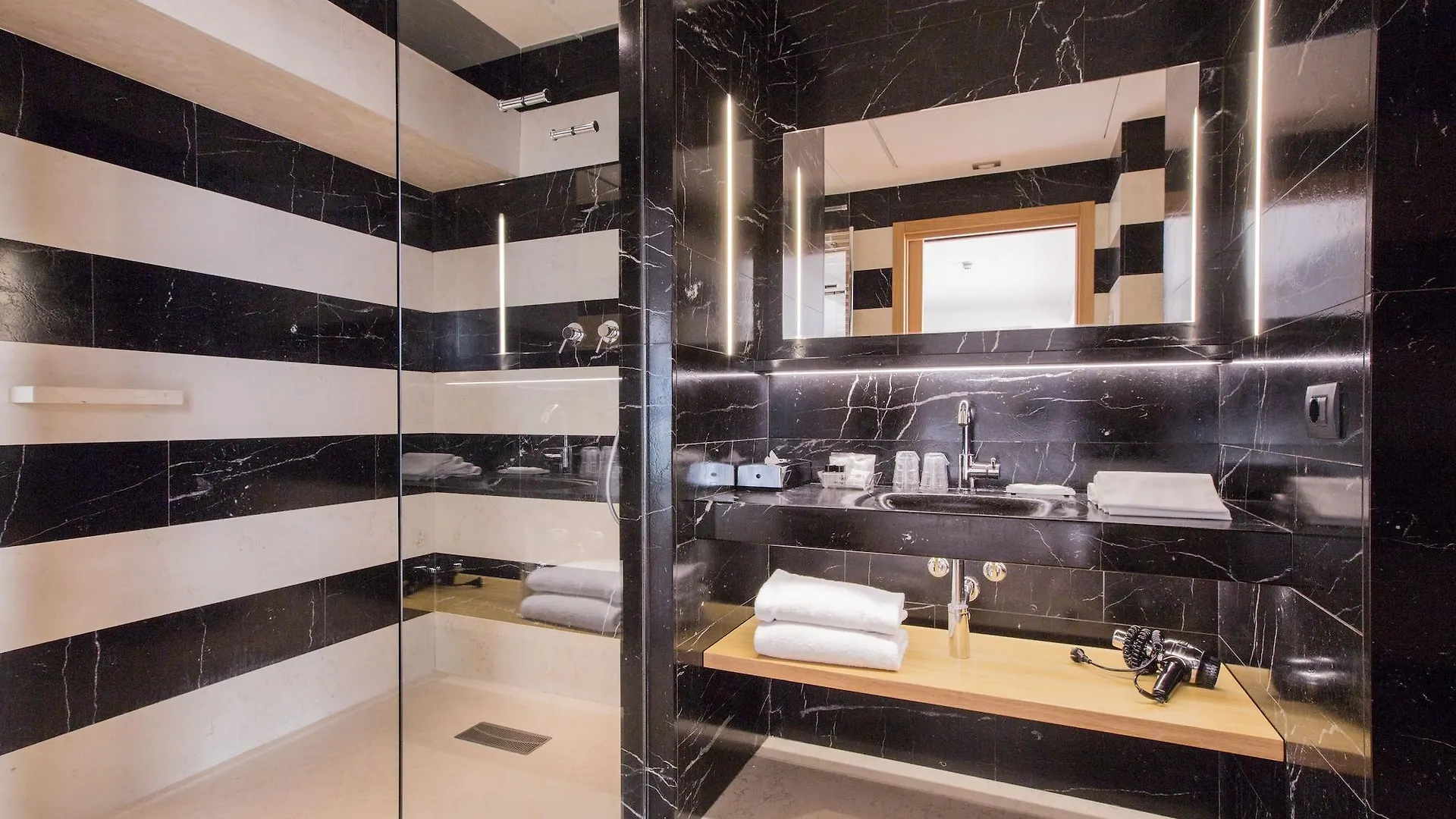 Hotel Plaza Mestre 4*,