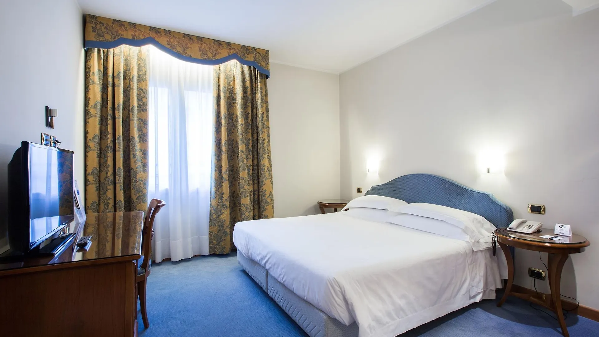 Hotel Plaza Mestre 4*,  Italy